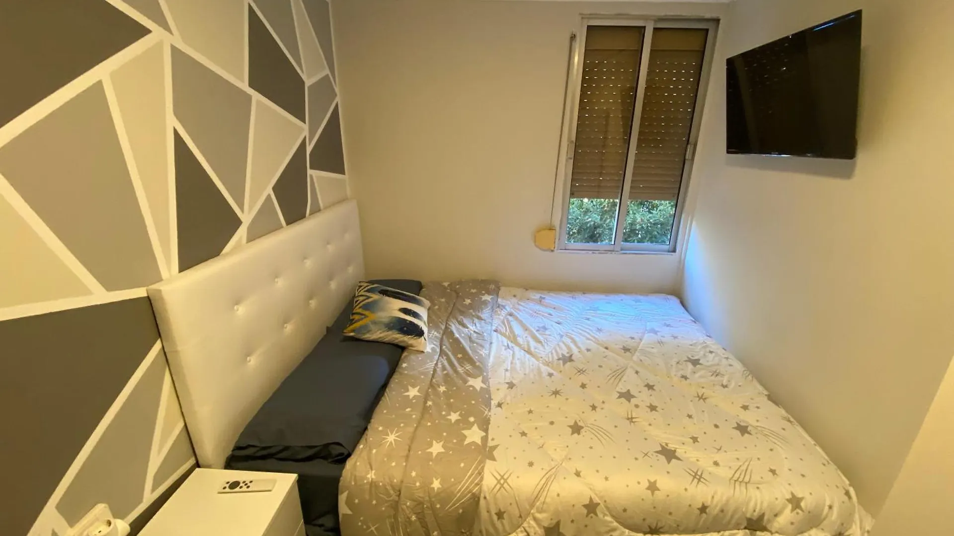 홈스테이 Habitaciones Cerca Del Centro De Barcelona, Barceloneta, Aeropuerto Y Fira 오스피탈레트 데 요브레가트